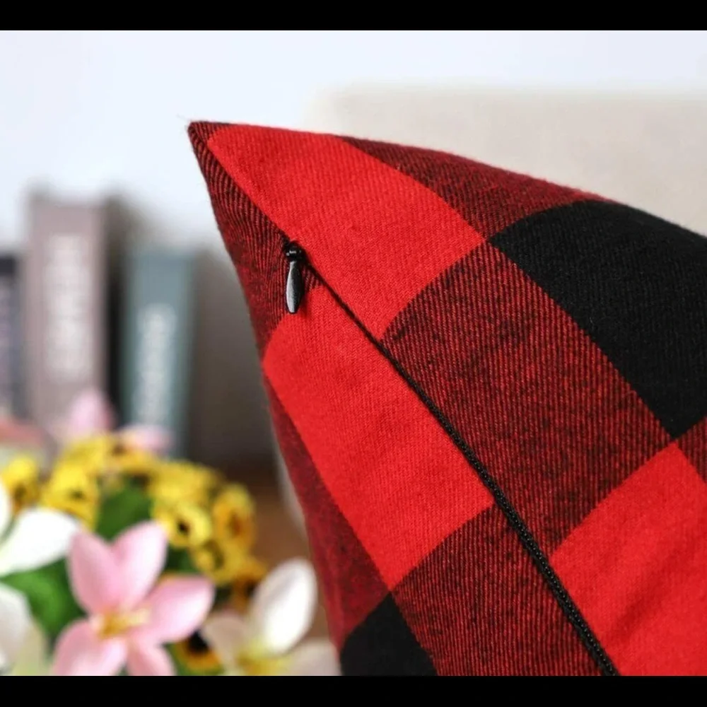 NWT Set of 2 Buffalo Check Plaid Throw Pillow Covers